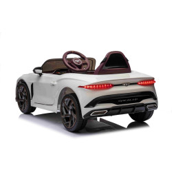 Elektrické autíčko Bentley Bacalar 12V,  biele