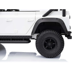 Elektrické autíčko Land Rover Defender 110 SVX 12V,  biele