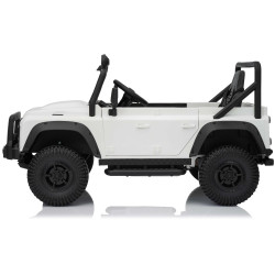 Elektrické autíčko Land Rover Defender 110 SVX 12V,  biele