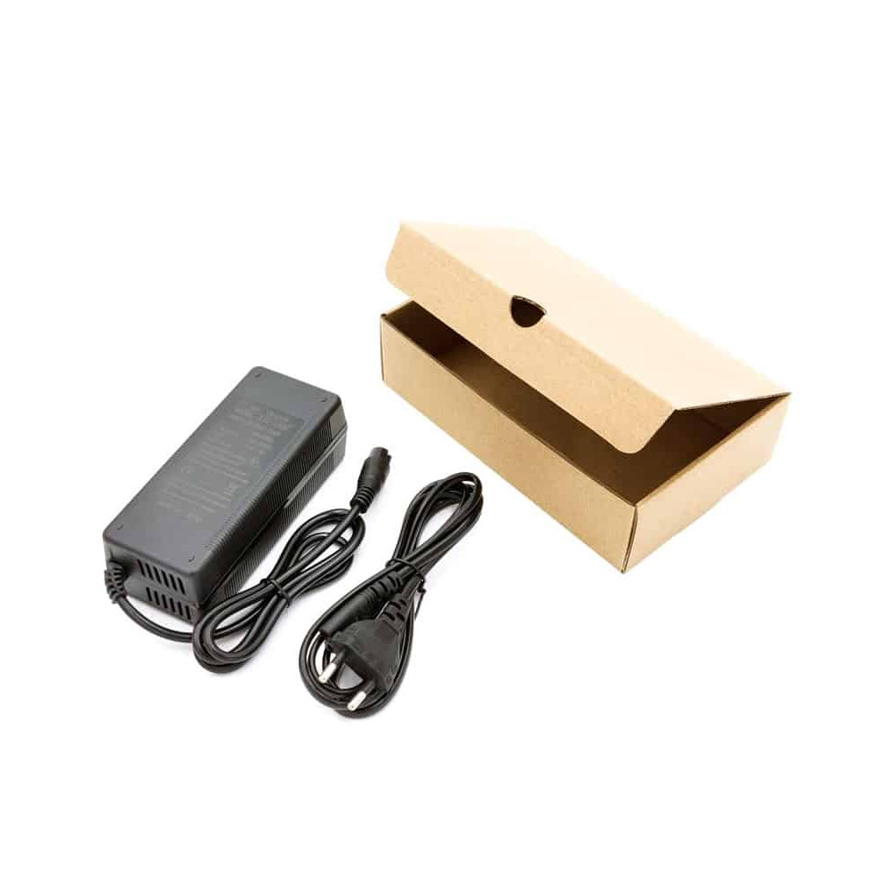 Nabíjačka 52V 2A GX16 konektor