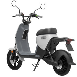 Elektrický skúter Segway...