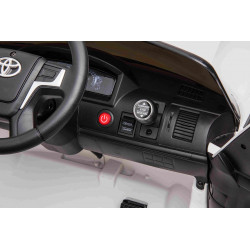 Elektrické autíčko Toyota Landcruiser 12V,  biele