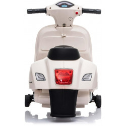 Elektrická motorka Vespa GTS,  biele