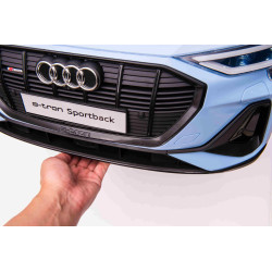 Elektrické autíčko Audi E-tron Sportback 12V,  modré